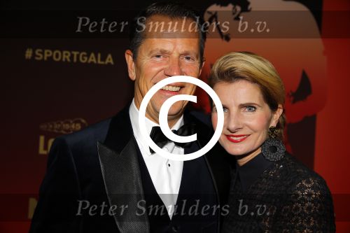 Amsterdam 15 december 2015
Sportgala/ sportverkiezing sportman en sportvrouw van het jaar in de Rai. 
Nederlands sportpresentatrice bij NOS Studio Sport. Ranomi Kromowidjojo met vriend Ferry WeertmanJan Willem Bruggenwirth en zijn vrouw Francis