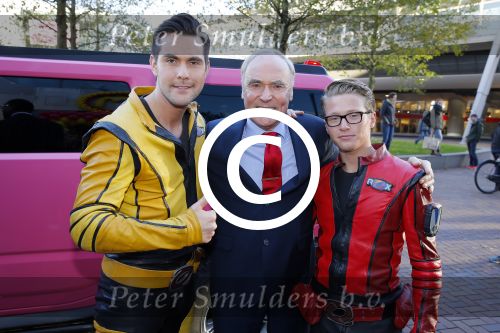 Amsterdam 9 decmber 2015
Premiere Mega Mindy met oa Jim Bakkum en Free Souffriau in pathe arena.Frans Maas met Jelle Florizoone en Jeremy Vandoorne