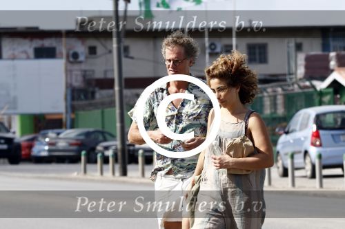 Curacao 22 december 2015
Jeroen Pauw en zijn vriendin Nimet Groeneweg gaan een matras/bed kopen voor in hun huis wat ze afgelopen jaar op Curacao gekocht hebben.