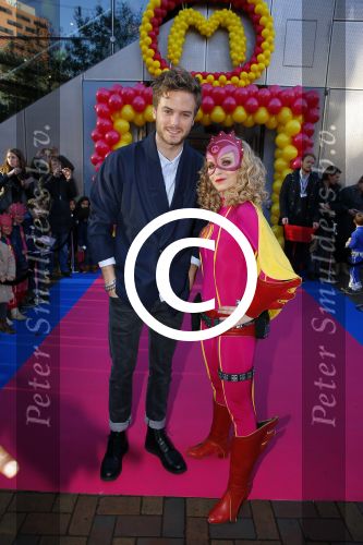 Amsterdam 9 decmber 2015
Premiere Mega Mindy met oa Jim Bakkum en Free Souffriau in pathe arena.