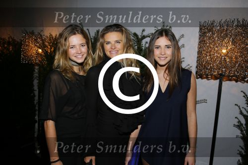 Amsterdam 10 december 2015
Openingsavond VIP van de luxury fair in de RAI.
Judith Wiersema met dochters