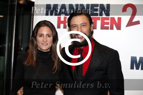 Amsterdam 14 december 2015
Premiere manneharten 2 in het nieuwe de la mar theater met als cast,
Barry Atsma Daan Schuurmans Jeroen Spitzenberger Fabian JansenMingus Dagelet Katja Herbers Hadewych Minis Jelka v Houten Liliana de Vries Maartje v d Wetering Barbara Sloesen Bo Maerten en Annick Boer. Kaja Wolffers met vriendin