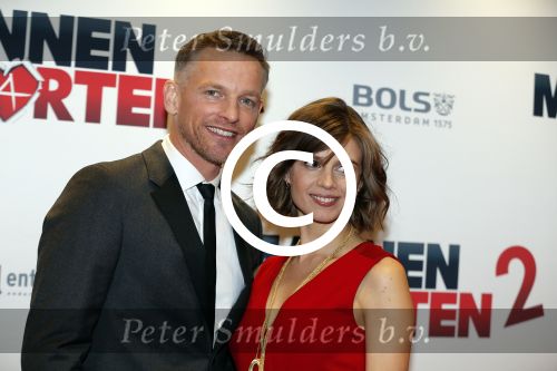 Amsterdam 14 december 2015
Premiere manneharten 2 in het nieuwe de la mar theater met als cast,
Barry Atsma Daan Schuurmans Jeroen Spitzenberger Fabian JansenMingus Dagelet Katja Herbers Hadewych Minis Jelka v Houten Liliana de Vries Maartje v d Wetering Barbara Sloesen Bo Maerten en Annick Boer.