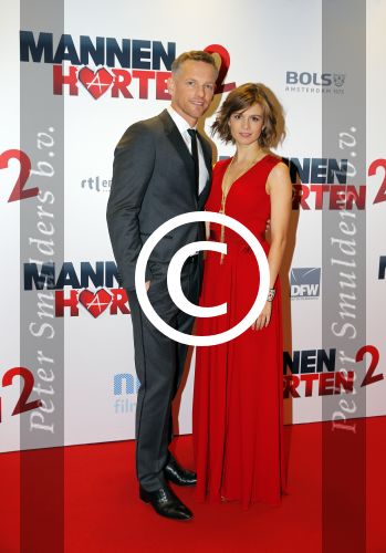 Amsterdam 14 december 2015
Premiere manneharten 2 in het nieuwe de la mar theater met als cast,
Barry Atsma Daan Schuurmans Jeroen Spitzenberger Fabian JansenMingus Dagelet Katja Herbers Hadewych Minis Jelka v Houten Liliana de Vries Maartje v d Wetering Barbara Sloesen Bo Maerten en Annick Boer.