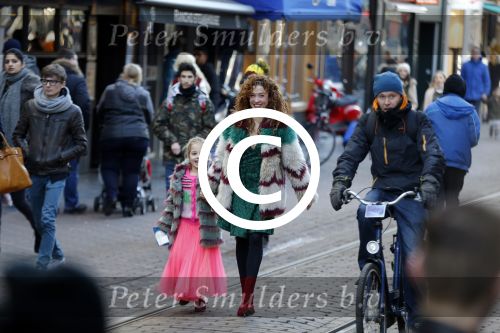 Amsterdam 17 januari 2016
Premiere Woezel en Pip in Tuschinski. Katja Schuurman met dochter Sammie