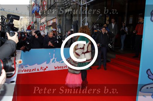 Amsterdam 17 januari 2016
Premiere Woezel en Pip in Tuschinski. Katja Schuurman met dochter Sammie