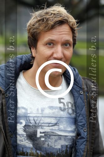 Amsterdam 7 december 2015
Presentatie Wie is de Mol in vondelpar CS.
Klaas v Kruistum
