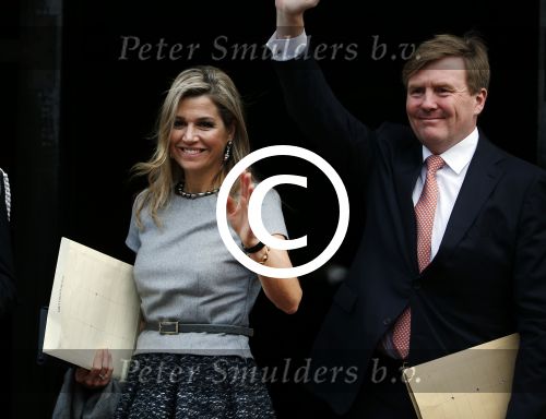 Amsterdam 2 december 2015
Koninklijke Familie bij uitreiking Prins Claus Prijs 2015 in het Koninklijk Paleis op de Dam. De Prins Claus Prijzen worden door het Prins Claus Fonds voor Cultuur en Ontwikkeling sinds 1997 jaarlijks toegekend aan kunstenaars, denkers en culturele organisaties. Aanwezig Koning Willem Alexander koningin Maxima Prins Constantijn Prinses Beatrix Prinses Laurentien en Prinses Mabel