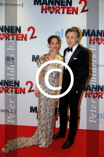 Amsterdam 14 december 2015
Premiere manneharten 2 in het nieuwe de la mar theater met als cast,
Barry Atsma Daan Schuurmans Jeroen Spitzenberger Fabian JansenMingus Dagelet Katja Herbers Hadewych Minis Jelka v Houten Liliana de Vries Maartje v d Wetering Barbara Sloesen Bo Maerten en Annick Boer.