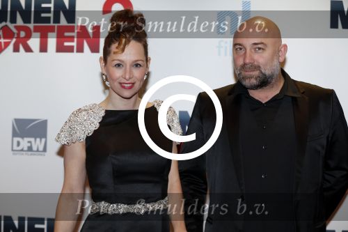 Amsterdam 14 december 2015
Premiere manneharten 2 in het nieuwe de la mar theater met als cast,
Barry Atsma Daan Schuurmans Jeroen Spitzenberger Fabian JansenMingus Dagelet Katja Herbers Hadewych Minis Jelka v Houten Liliana de Vries Maartje v d Wetering Barbara Sloesen Bo Maerten en Annick Boer. Loek Peters met vriendin