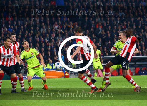 Eindhoven, 8 December 2015
laatste poulewedstrijd PSV-CSKA Moskou, eidnsatnd 2-1
PSV door naar de 1/8 finale
Luuk de Jong heeft PSV op gelijke hoogte gebracht