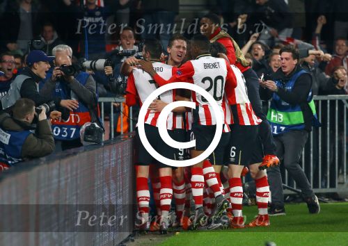 Eindhoven, 8 December 2015
laatste poulewedstrijd PSV-CSKA Moskou, eidnsatnd 2-1
PSV door naar de 1/8 finale
Luuk de Jong heeft PSV op gelijke hoogte gebracht