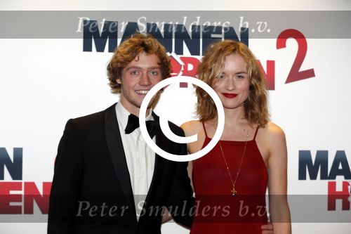 Amsterdam 14 december 2015
Premiere manneharten 2 in het nieuwe de la mar theater met als cast,
Barry Atsma Daan Schuurmans Jeroen Spitzenberger Fabian JansenMingus Dagelet Katja Herbers Hadewych Minis Jelka v Houten Liliana de Vries Maartje v d Wetering Barbara Sloesen Bo Maerten en Annick Boer.