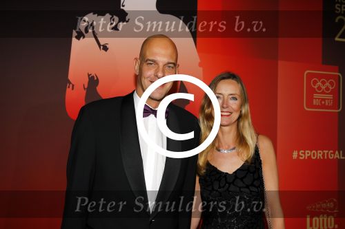 Amsterdam 15 december 2015
Sportgala/ sportverkiezing sportman en sportvrouw van het jaar in de Rai. Marcel Wouda met vriendin