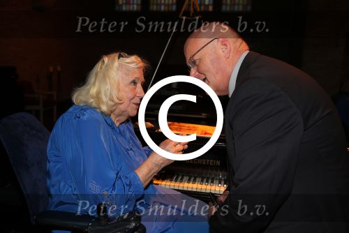 Tilburg, 27 December 2015
Laatste concert van Marie-Cecile Moerdijk
Marie-Cecile Moerdijk in gesprek met Ben Holthuis