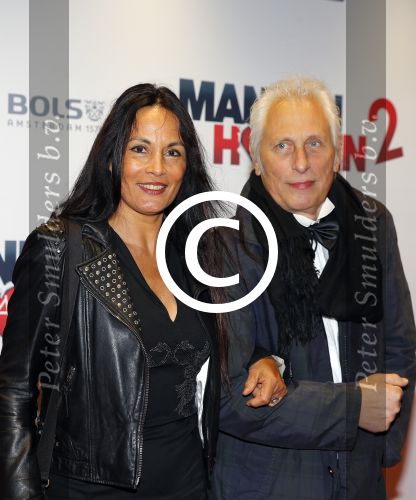Amsterdam 14 december 2015
Premiere manneharten 2 in het nieuwe de la mar theater met als cast,
Barry Atsma Daan Schuurmans Jeroen Spitzenberger Fabian JansenMingus Dagelet Katja Herbers Hadewych Minis Jelka v Houten Liliana de Vries Maartje v d Wetering Barbara Sloesen Bo Maerten en Annick Boer. Marion Bloem met man