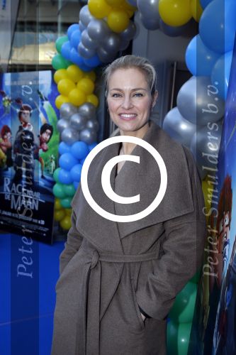 Amsterdam 10 januari 2016
Premiere race naar de maan in pathe arena.
Marit v Bohemen met zoon