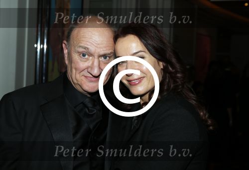 Scheveningen 13 december 2015
Premiere beauty and the beast met castleden oa Anouk Maas Freek Bartels Edwin Jonker Tony Neef Hugo Haenen en Loeki Knol.
Premiere vond plaats in het circustheater. Albert Verlinde is producent.
Henk Poort met zijn vrouw Marjolein Keuning
