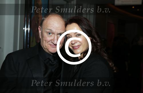 Scheveningen 13 december 2015
Premiere beauty and the beast met castleden oa Anouk Maas Freek Bartels Edwin Jonker Tony Neef Hugo Haenen en Loeki Knol.
Premiere vond plaats in het circustheater. Albert Verlinde is producent.
Henk Poort met zijn vrouw Marjolein Keuning