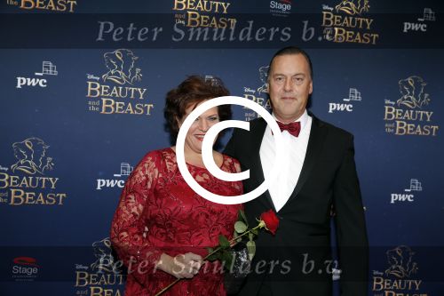 Scheveningen 13 december 2015
Premiere Beauty & the beast in het circustheater.
Marjolein Touw met partner