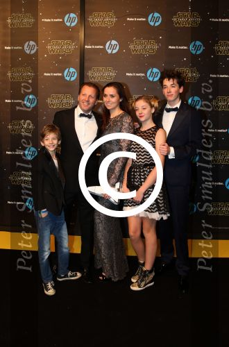 Amsterdam, 15 December 2015
Premiere Star Wars
Michiel Mol en Marlous Mens met kinderen