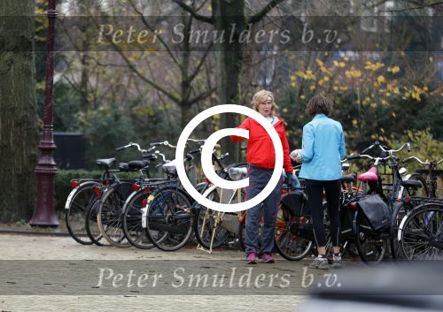 Amsterdam 7 december 2015
Mieke v d Weij hard aan het lopen in het vondelpark.