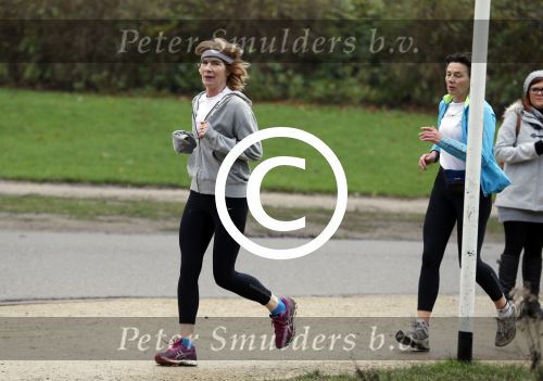 Amsterdam 7 december 2015
Mieke v d Weij hard aan het lopen in het vondelpark.