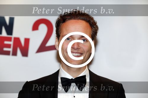 Amsterdam 14 december 2015
Premiere manneharten 2 in het nieuwe de la mar theater met als cast,
Barry Atsma Daan Schuurmans Jeroen Spitzenberger Fabian JansenMingus Dagelet Katja Herbers Hadewych Minis Jelka v Houten Liliana de Vries Maartje v d Wetering Barbara Sloesen Bo Maerten en Annick Boer. Pim Wessels