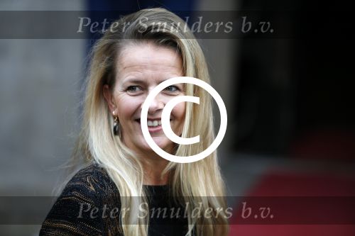 Amsterdam 2 december 2015
Koninklijke Familie bij uitreiking Prins Claus Prijs 2015 in het Koninklijk Paleis op de Dam. De Prins Claus Prijzen worden door het Prins Claus Fonds voor Cultuur en Ontwikkeling sinds 1997 jaarlijks toegekend aan kunstenaars, denkers en culturele organisaties. Aanwezig Koning Willem Alexander koningin Maxima Prins Constantijn Prinses Beatrix Prinses Laurentien en Prinses Mabel