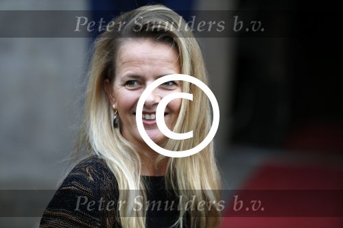 Amsterdam 2 december 2015
Koninklijke Familie bij uitreiking Prins Claus Prijs 2015 in het Koninklijk Paleis op de Dam. De Prins Claus Prijzen worden door het Prins Claus Fonds voor Cultuur en Ontwikkeling sinds 1997 jaarlijks toegekend aan kunstenaars, denkers en culturele organisaties. Aanwezig Koning Willem Alexander koningin Maxima Prins Constantijn Prinses Beatrix Prinses Laurentien en Prinses Mabel
