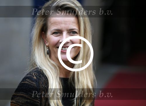 Amsterdam 2 december 2015
Koninklijke Familie bij uitreiking Prins Claus Prijs 2015 in het Koninklijk Paleis op de Dam. De Prins Claus Prijzen worden door het Prins Claus Fonds voor Cultuur en Ontwikkeling sinds 1997 jaarlijks toegekend aan kunstenaars, denkers en culturele organisaties. Aanwezig Koning Willem Alexander koningin Maxima Prins Constantijn Prinses Beatrix Prinses Laurentien en Prinses Mabel