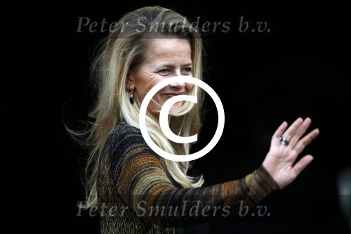 Amsterdam 2 december 2015
Koninklijke Familie bij uitreiking Prins Claus Prijs 2015 in het Koninklijk Paleis op de Dam. De Prins Claus Prijzen worden door het Prins Claus Fonds voor Cultuur en Ontwikkeling sinds 1997 jaarlijks toegekend aan kunstenaars, denkers en culturele organisaties. Aanwezig Koning Willem Alexander koningin Maxima Prins Constantijn Prinses Beatrix Prinses Laurentien en Prinses Mabel