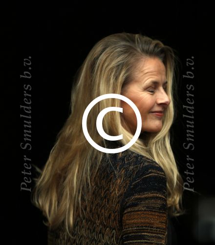 Amsterdam 2 december 2015
Koninklijke Familie bij uitreiking Prins Claus Prijs 2015 in het Koninklijk Paleis op de Dam. De Prins Claus Prijzen worden door het Prins Claus Fonds voor Cultuur en Ontwikkeling sinds 1997 jaarlijks toegekend aan kunstenaars, denkers en culturele organisaties. Aanwezig Koning Willem Alexander koningin Maxima Prins Constantijn Prinses Beatrix Prinses Laurentien en Prinses Mabel