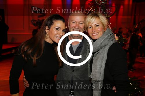 Hilversum 7 december 2015
Event Sky radio met kerstboom. De olgende bn ers doe mee.
 Xander de BuisonjÃ© & Sharon Doorson (dance4life), Barry Atsma (Diabetes Fonds) & Do (Stichting DON), Mari van de Ven & Dyanne Beekman (Hartstichting), Beau Schneider & Ruud Feltkamp (KWF Kankerbestrijding), Roel van Velzen & Roos MoggrÃ© (MasterPeace), Anouk Smulders & ManuÃ«la Kemp (Ruby and Rose), Ellen ten Damme & Henk Schiffmacher (Stichting Vluchteling), Bartho Braat & Lone van Roosendaal (Trombosestichting) en Danny de Munk & Vivian Reijs (Voedselbanken Nederland).
Vakjury
De vakjury bestaat dit jaar uit voorzitter Nance Coolen (presentatrice en winnares van CTFC 2014), Fred van Leer (kledingstylist en presentator) en Pascal Koeleman (ondernemer en jurylid van SBS 6\' Hollands Beste Bloemstylist. Hans v d Veen Quinty Trustfull en Anouk