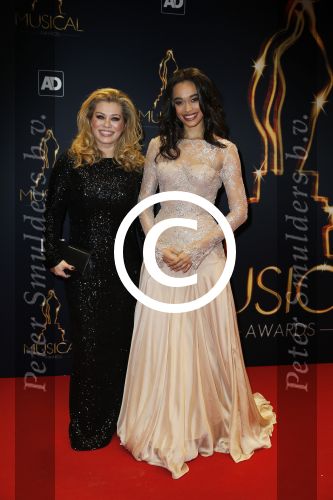 Utrecht 6 januari 2016
Uitreiking musical awards in het beatrixtheater.
Romy Monteiro met moeder Antje Monteiro