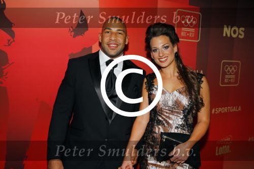 Amsterdam 15 december 2015
Sportgala/ sportverkiezing sportman en sportvrouw van het jaar in de Rai.Roy Meyer (l) met zijn vriendin Doree Rombout (r)
