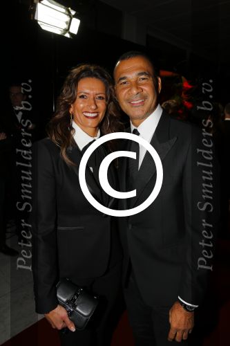 Amsterdam 15 december 2015
Sportgala/ sportverkiezing sportman en sportvrouw van het jaar in de Rai.
Ruud Gullit met zijn vriendin Karin