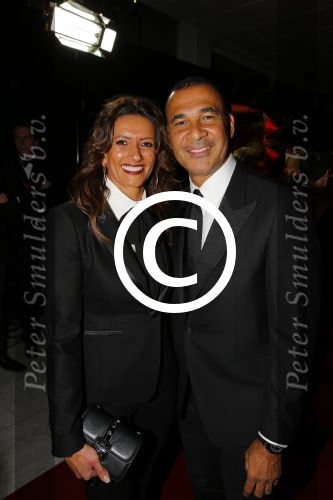 Amsterdam 15 december 2015
Sportgala/ sportverkiezing sportman en sportvrouw van het jaar in de Rai.
Ruud Gullit met zijn vriendin Karin