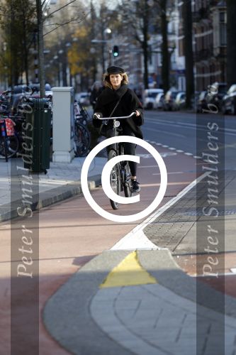 Amsterdam 9 december 2015
Saar Koningsbergen op de fiets.