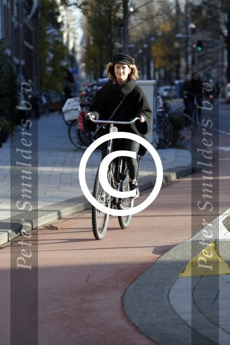 Amsterdam 9 december 2015
Saar Koningsbergen op de fiets.
