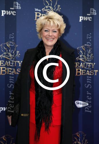 Scheveningen 13 december 2015
Premiere Beauty & the beast in het circustheater.
Simone Kleinsma met Guus Verstraete