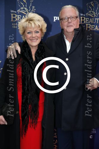 Scheveningen 13 december 2015
Premiere Beauty & the beast in het circustheater.
Simone Kleinsma met Guus Verstraete