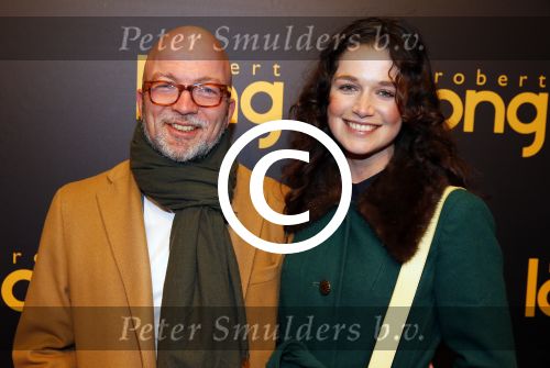 Gouda 7 december 2015
Premiere Robert Long in de schouwburg van Gouda.
Sophie Veldhuizen met Jeroen Sleyfer