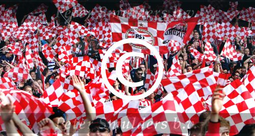 Rotterdam, 9 Mei 2013 KNVB bekerfinale AZ-PSV. Eindstand 2-1. Volop sfeer in het uitvak met de PSV supporters.
