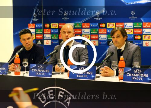 Eindhoven, 8 December 2015
laatste poulewedstrijd PSV-CSKA Moskou, eidnsatnd 2-1
PSV door naar de 1/8 finale
Thijs Slegers en Phillip Cocu