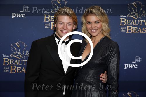 Scheveningen 13 december 2015
Premiere Beauty & the beast in het circustheater.
Thomas Berge met vriendin Myrthe Milius
