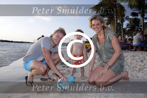 Curacao 31 december 2015
Thomas Berge met Myrthe Milius en hun zoon Jack op Curacao.