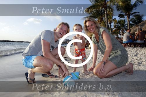 Curacao 31 december 2015
Thomas Berge met Myrthe Milius en hun zoon Jack op Curacao.