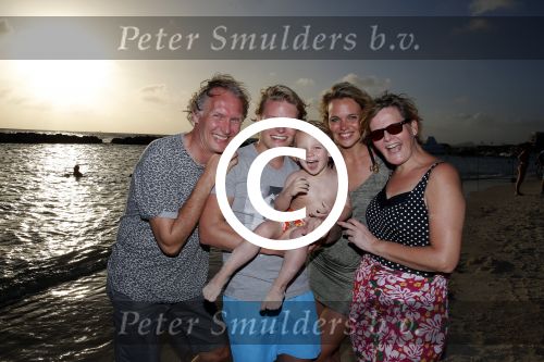 Curacao 31 december 2015
Thomas Berge met Myrthe Milius en hun zoon Jack op Curacao.