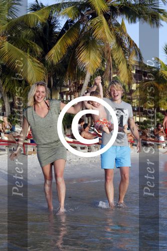 Curacao 31 december 2015
Thomas Berge met Myrthe Milius en hun zoon Jack op Curacao.